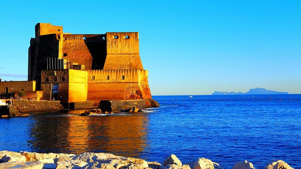 فندق Napoli Tree - Lungomare المظهر الخارجي الصورة